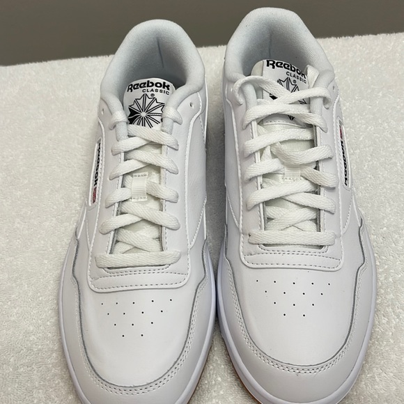 New in box - Reebok Club Memt Tennis - Picture 2 of 4